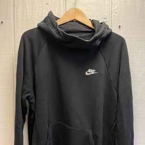 Girl’s Nike Swaetshirt